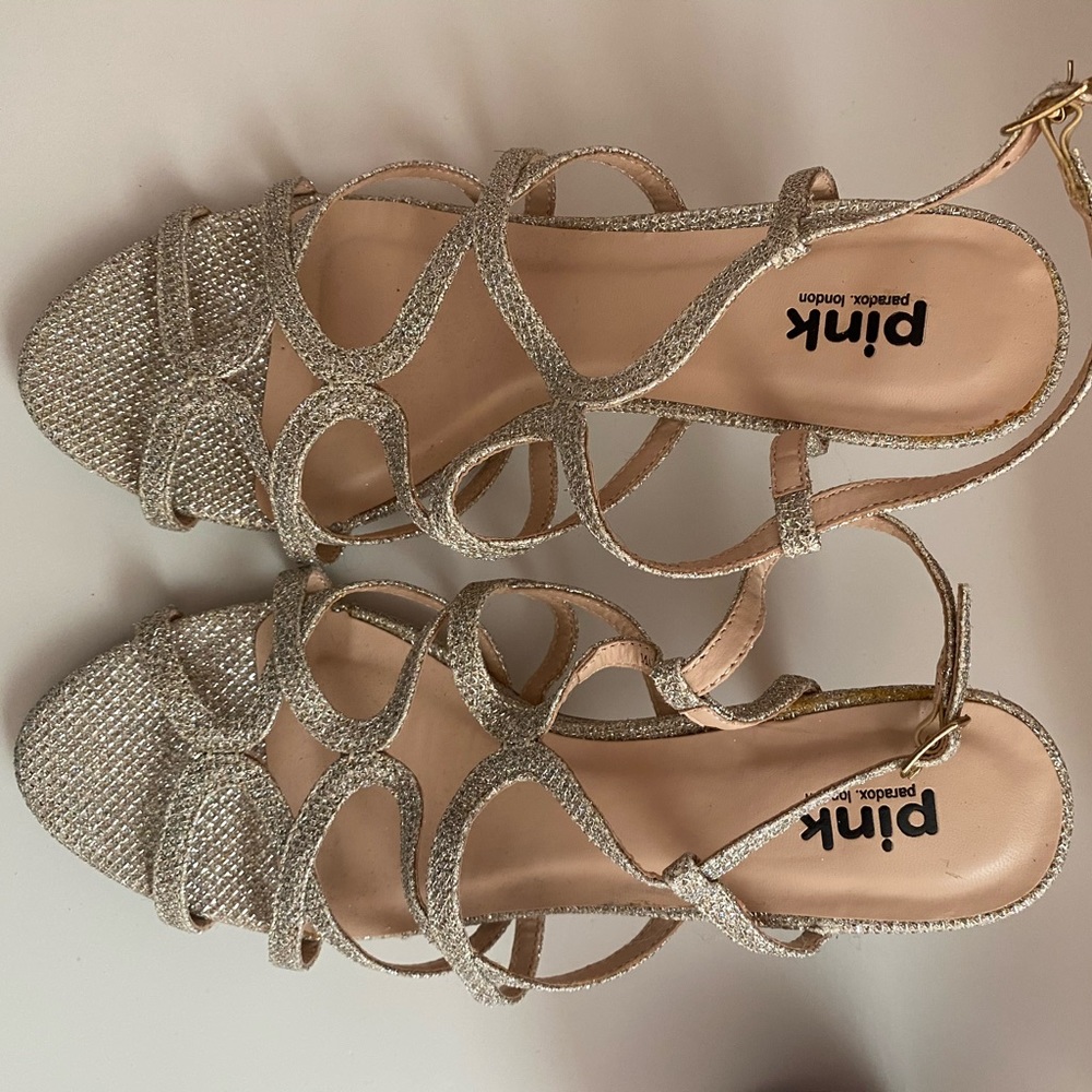 NWOT Pink Paradox London Gold Heels